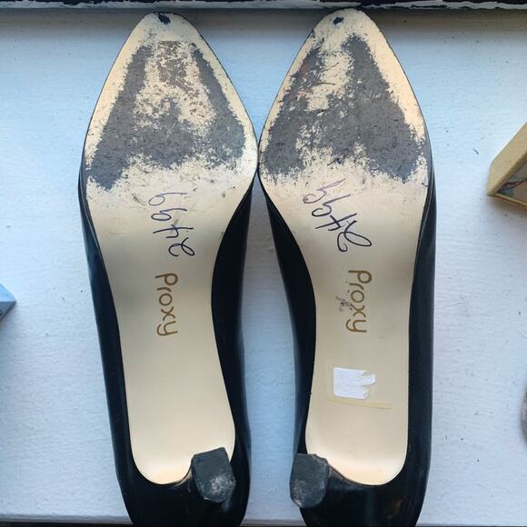 Vintage 90s Kitten Heels | Black Leather Leopard Medallion | Size 8.5 - Picture 5 of 6